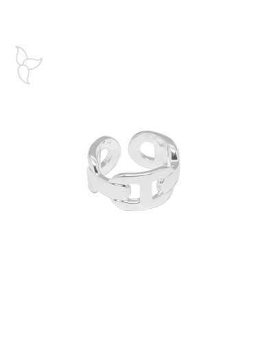 Bague ouverte constituée de mailles marine juxtaposées.