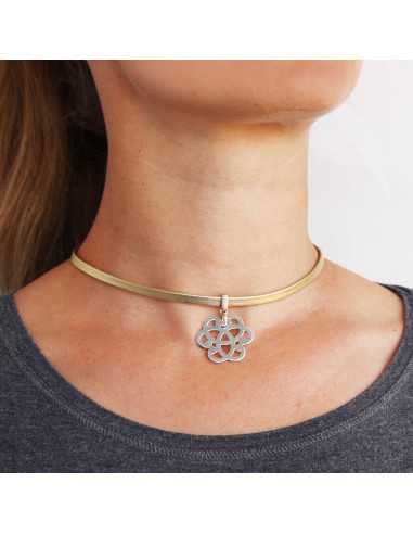 Petit pendentif rosace ajourée plaqué argent