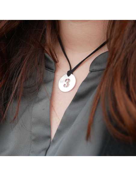 Pendentif médaille ajourée chiffre 1 à 12 plaqué argent 10 microns diam. 26 mm