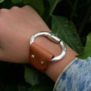 Brown leather band for bracelet