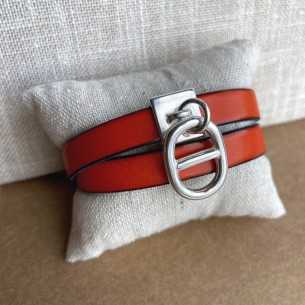 Bracelet cuir et breloque et couleur personnalisable à l'unité