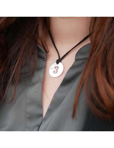 PAR 1 / Pendentif médaille chiffre 26mm, de 1 à 31, plaqué argent 10 microns