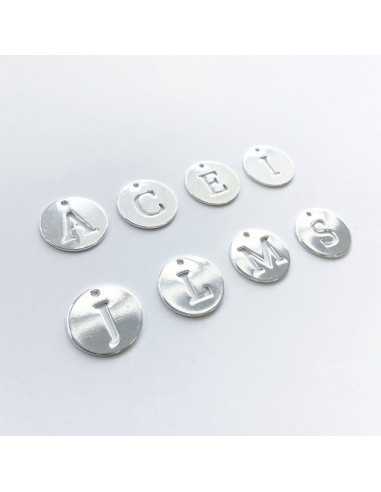 PAR LETTRE / Médaille lettre 16 mm plaquée argent 10 microns