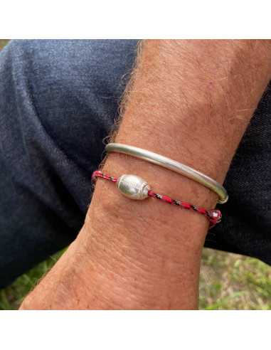 10 bracelets cordons et perles de sport
