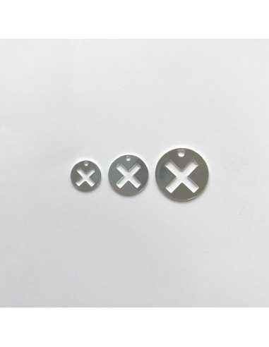 Pendentif médaille X ajouré plaqué argent 10 microns, en 3 tailles.