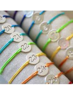 Lot de 15 bracelets chiffre S1 2