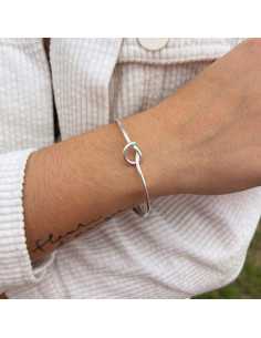 Bracelet jonc fin avec nœud central en plaqué argent 10 microns