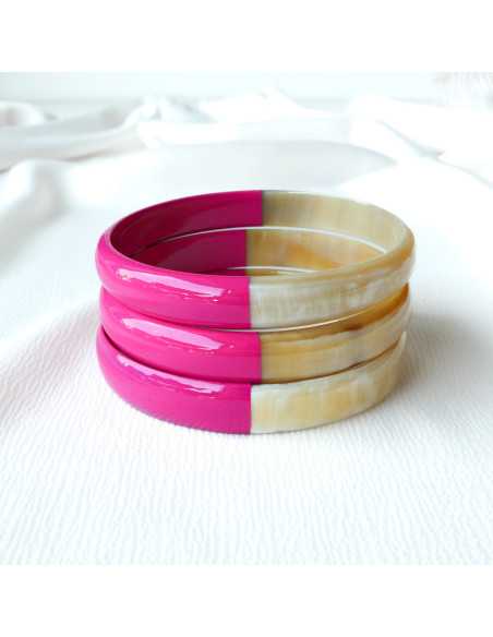 Jonc en corne de buffle, section large 10 mm fuchsia