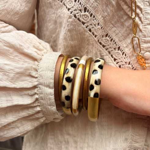Jonc corne de buffle léopard panthère et laqué doré 10mm - Sucre et Cannelle grossiste en bijoux de corne de buffle