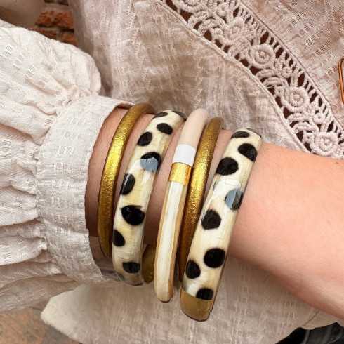 Jonc corne de buffle léopard panthère et laqué doré 10mm - Sucre et Cannelle grossiste en bijoux de corne de buffle